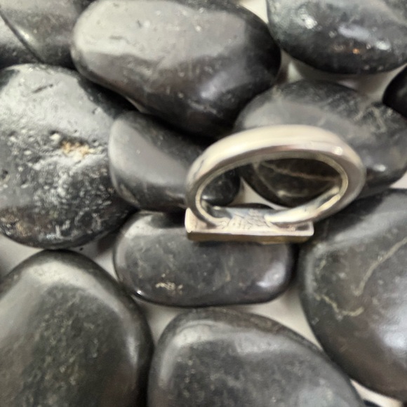 TODD REED 18k Gold w/ 5 Horizontal Rough Cut Diamonds Ring Size 7 - Picture 7 of 7